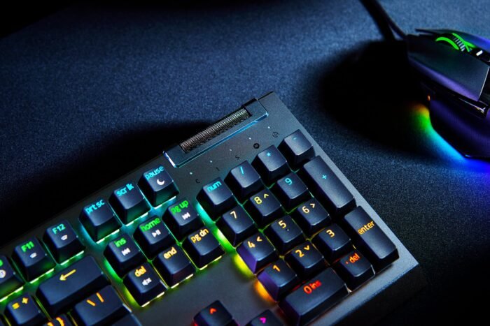 Mechaninė klaviatūra Razer BlackWidow V4 X, Yellow Switches