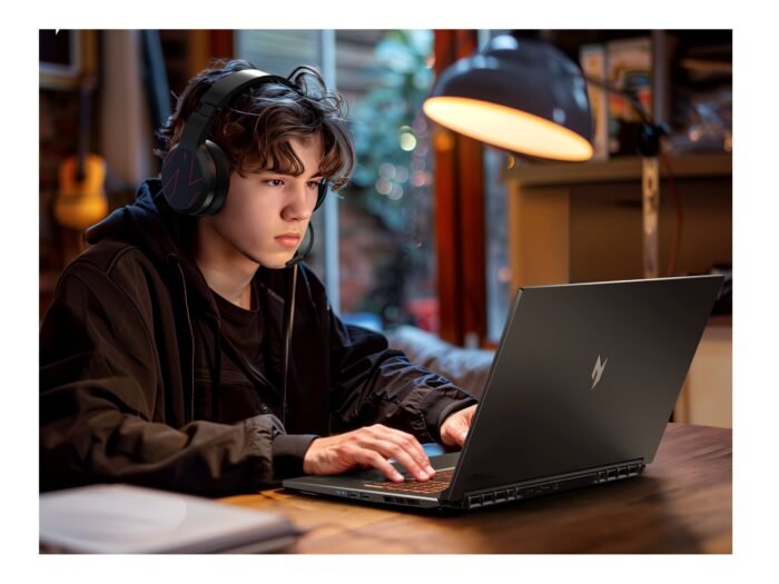 Acer | Nitro V 17 AI ANV17-41-R27Z | Obsidian Black | 17.3 " | IPS | QHD | 2560 x 1440 pixels | AMD Ryzen 7 | 260 | 32 GB | DDR5 | Solid-state drive capacity 1000 GB | NVIDIA GeForce RTX 5060 | GDDR7 | 8 GB | Windows 11 Home | 802.11ax | Bluetooth version 5.3 | Keyboard language US international | Keyboard backlit | Warranty 24 month(s)