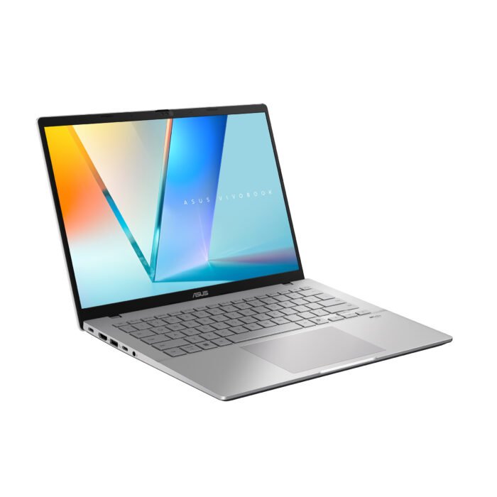 Asus Vivobook S14 | Cool Silver | 14 " | IPS | WUXGA | 60 Hz | 1920 x 1200 pixels | Anti-glare | Intel Core i5 | i5-13420H | 16 GB | DDR5 | Solid-state drive capacity 512 GB | Intel Graphics | Windows 11 Home | 802.11ax | Bluetooth version 5.3 | Keyboard language US international | Keyboard backlit | Battery warranty 12 month(s) | Warranty 24 month(s)
