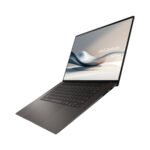 Asus Vivobook S16 UM5606WA-RK420X | Zumaia Gray | 16 " | OLED | 3K | 2880 x 1800 pixels | Glossy | AMD Ryzen AI 9 | HX370 | 32 GB | LPDDR5X | Solid-state drive capacity 2000 GB | AMD Radeon Graphics | Windows 11 Pro | 802.11be | Bluetooth version 5.4 | Keyboard language US international | Keyboard backlit | Warranty 24 month(s) | Battery warranty 12 month(s)